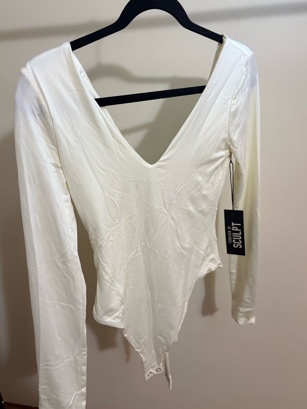 Forever 21 White V-Neck Long Sleeve Bodysuit